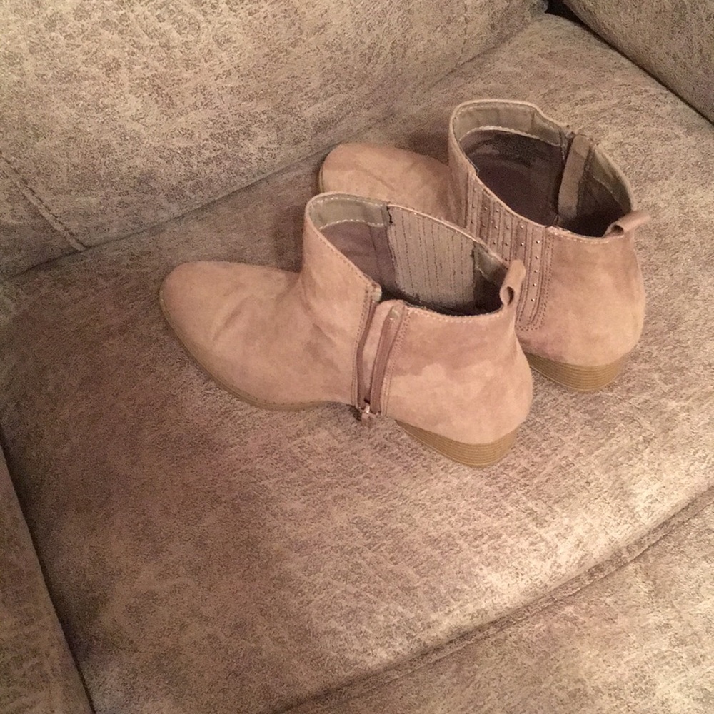Size 7 Wide Ankle Booties